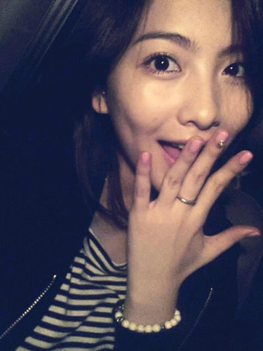 อันยอง จียองบอท มักเน่ยักษ์จาก KARA รักพวกเราให้มากๆนะคะ^^ เพราะเราจะรักคุณ♥ #94lines #BotThai #KARA #Maknae #ฟอลกลับทุกแอค
