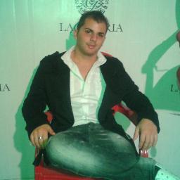 Solo la que te regala su tiempo es quien realmente merece la pena, ya que es lo unico que no podra recuperar.