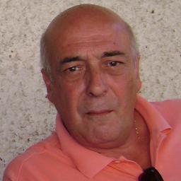 Periodista en activo, futbolista inactivo. Se ofrece para reflexiones sobre el deporte