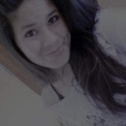 Cada um é cada um. Eu sou assim. E aprendi a gostar de mim. Gostando de mim, aprendi a respeitar  mais o jeito dos outros de ser.  (: