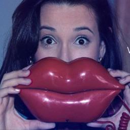 Me Sigam e Me RTs Que Retribuirei Todos. Olivia Oliveira