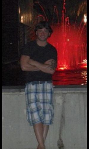 pestilas's profile picture. romantico, risueño y amante de la musica y .....