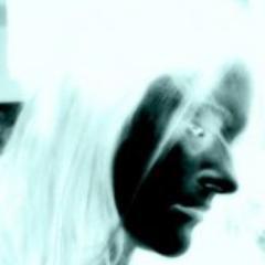 larissarujo's profile picture. 