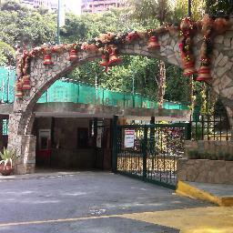 Club con diversidad en áreas  para su entretenimiento y diversión.