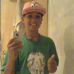 Novinha, vem que tem
Oh! vem que tem meu bem
To de camaro, e o bolso aquário
Contando as notas de 100 ...