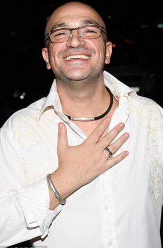 Andrew's official twitter is @MrAndrewAndre. this twitter was set up to show support to Andrew and the Andre family. RIP my angel, you're an inspiration xx