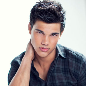 Im Taylor Lautner, What can i say i fell for @KatyPerryRp_ and I am hers and She is mine