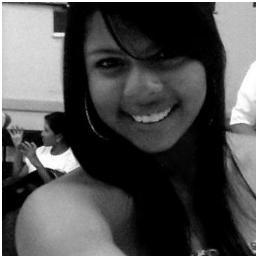 ' SOU ' ciumenta,boba, insegura, romantica, chorona,sonhadora, mimada & dramatica :$ amiga de @RayanaCunha_s2 , @Luana_garciia e Esposa de @Dyegoo_bapt s2