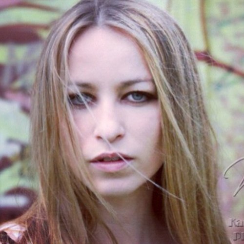 TheGreenT_House's profile picture. Feed from The Green T House's director and product creator. I have a little OCD for cleanliness, an eye for perfection and I believe in the small details.