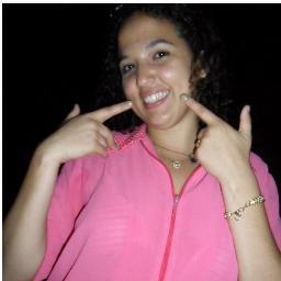 sou
bela...
sou
amada...
sou
louka...
sou
ousada...
sou
razão...
sou
emoção...
simplismente 
eu...