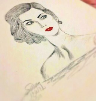 اقتصادية ولست اقتصادية ، رسامة ولا ارسم ، مفتونة بلغتي العربية ، واثقة بالله جداً ، وممتنة لجدتي التي أهدتني اسمها الجميل .