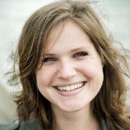 Mamma van Rosa en Olivia, Rotterdamse, humor, lekker eten en gezelligheid, dansen