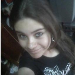 Quem sou?!
Eu sou para cada pessoa aquilo que ela acha que eu sou, mas o que para mim importa é o que eu estou a procura de ser e isso eu ainda não sou