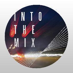 With @IoanHolland :: Championing the art of the melodic mix :: Prodcuer @CasablancasOlga :: FRIDAY 7-9PM // ZoneOneRadio // ONLINE 247