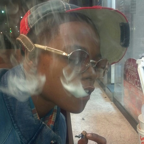 TAYLORMADE TILL DEATH....YALL DONT NO MY FUCKN LIFE!!