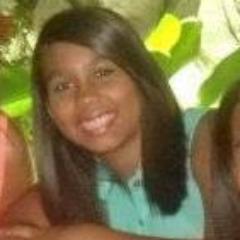 Cante. Dance. Beije. Ame. Odeie. Brigue. Grite. Sorria. Sinta. A vida passa muito rápido para deixarmos para viver amanhã.