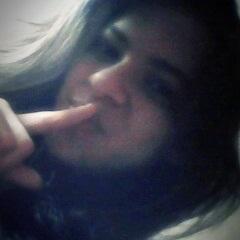 Podem me olhar da cabeça aos pés ,mas nunca faram minha cabeça e nem chegaram aos meus pés ((y'