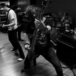 VinceImpulsus's profile picture. Im vince! I play guitar, bass, and i also can sing! Hit me up, i love meeting new people :)