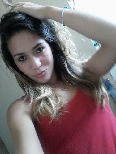 num da pra me descrever... somente venha me conhecer ♥