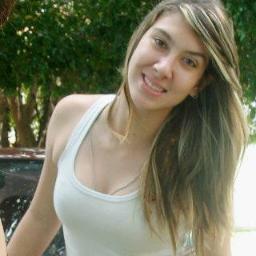 prissmotta's profile picture. O que verdadeiramente somos é aquilo que o impossível cria em nós. - Clarisse Lispector.