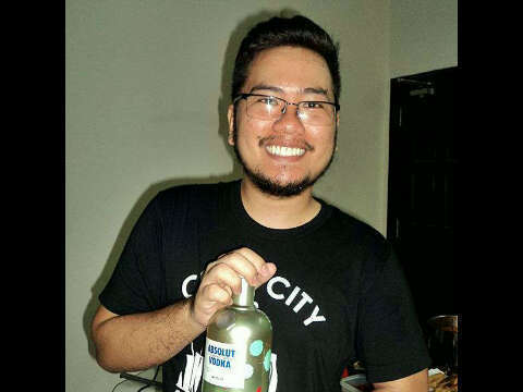 SAP Consultant. Couchsurfer Wannabe. Ex-Violinist. Green blooded. 100% Lasallian. ~~ To each their own ~~