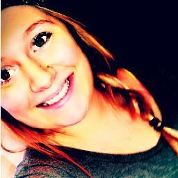 LynzieKinns's profile picture. Follow me &^i'll legit, follow back! ;}