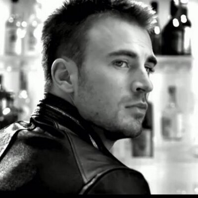 Profile Picture of ℳⱥㄨ ₲ཞⱥץʂɵℵ (@Max_Grayson) on Twitter
