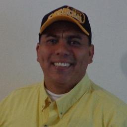 Venezolano de Profesión Ingeniero Civil, con Especialidad en Gerencia de Proyectos.