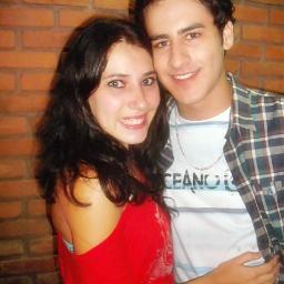 A garota que é loucamente apaixonada pelo @HenriqueLemes_ e tbm mais conhecida como @DaniFunkeira ♥