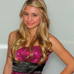 [V] from @THEHollywoodRP Lia Marie Johnson roleplayer! 16yo. Actress. Youtuber. and also musician xo #westernfams!