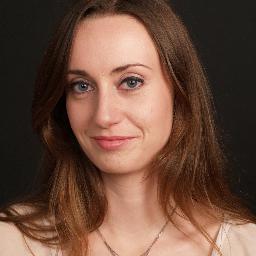 Responsable de projets culturels / #communication #culture / Médiéviste. Musicienne et passionnée par l'histoire, l'art, le théâtre.
