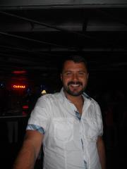 Vücudumda, çevirmesi en zor olan uzvum kalbimdir Ey Rabbim! Yardım et ki, sevdiklerini seveyim, sevmediklerini terk edeyim.