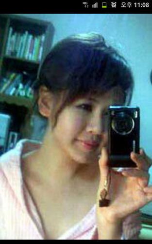 eyein2010's profile picture. 몸짱되기/82년생/처녀자리/171/유부녀/딸바보/컬투쇼사랑/알랍김성주/맛나는요리전문가/강남출신시골아줌마/돈버는주부/로얄샬루트38/친절한호호씨/이기적인몸매