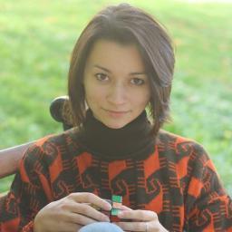 llenok87's profile picture. 