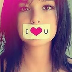 ↘ Bem Vindos ao @UmAmorSimples feito para dar a vocês as melhores Frases&Reflexões ,   ADC OU ASSINAM MEU FACEBOOK  http://t.co/toUXQEyJKL