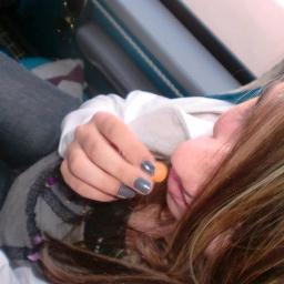 @BiancaPontara akiii 
Ela me ama muitoo ela sem mim naum e nd kkkkk zuera.Eu amo vc minha linda *-----*