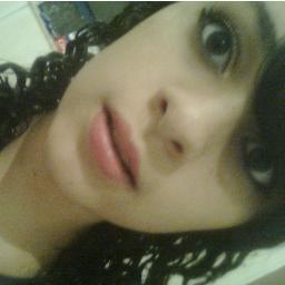 Ciumenta , chata , romantica , sentimental ,amiga companheira , sincera , respondona ☮ :)) PRASER............EU @luanaotome