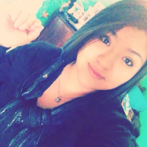 #Andrea Gonzalez #17 years old #junior # follow me on instagram @andrea22gee #Follow me here and ill follow back 3
