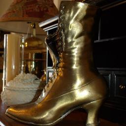 Sumthng4Evry1's profile picture. Something For Everyone has brought a variety to the market place here in Fayetteville, GA. for Antiques, Sports Memorabilia & Apparel.