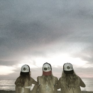 freshhhie. c/o '16. dance, surf, friends. (: Anger is just short madness ✌
