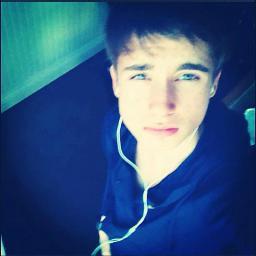 _WeeklyChris's profile picture. Blablabla..