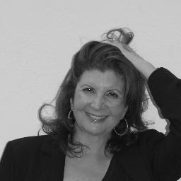 The Life Coach for Artists & Athletes, The Biz, Creatives, Leaders & Visionaries. Speaker, Writer, Media & Fame Expert.  I LOVE Your Life. U can, too.