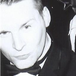 Throwing some shapes on the dancefloor of life....