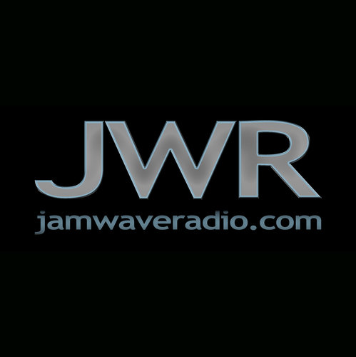 http://t.co/7WMzdu07 - Where people who know music, listen. Brand New urban internet radio station in London playing the very best music for the world.