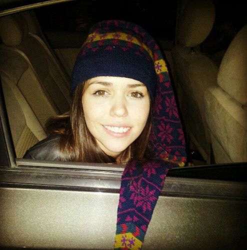 carolinabriseno's profile picture. yo solo se que no se nada