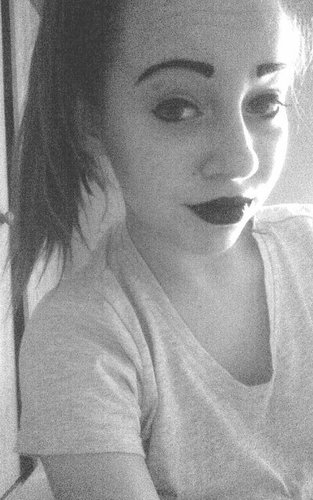 suma_leigh_12's profile picture. If you don't follow me a fairy will die ok? + I follow back in anyways:P!      p.s anyways your on me profile so make that white button blue.