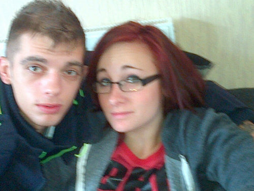 hey am 18 live in withernsea and have a son who is 2. 2A4B78CA add me on bbm