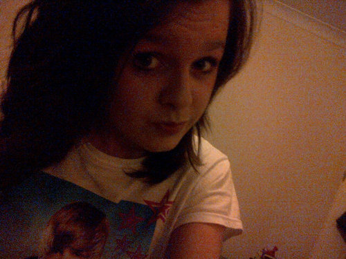 Tiana_furze's profile picture. lost in your eyes?bitch,please.your eyes are too small to get lost in.