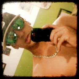 Awwwwm chattinho meu , tte adooro u.u  Dienni aqui.