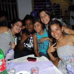 ♥♥sou meiga e feliz tenho 14 anos e moro em recife pernambuco.♥♥ amo musica ♫ e tbm amo quem me ama